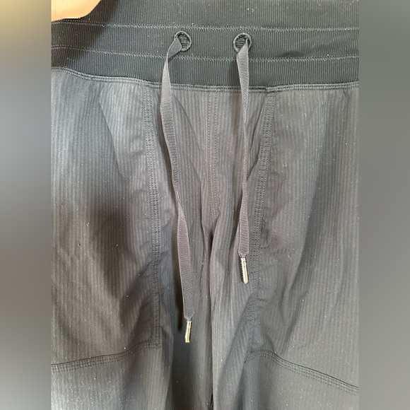 lululemon Dance Studio Mid-Rise Pant in Black / Unlined - Picture 9 of 11
